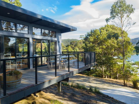 Adventure Bay Beach House - Accommodation Georgetown 1