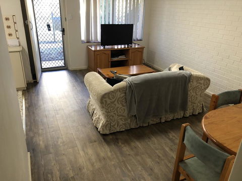 Affordable Comfortable Inglewood Apartment+Pool - Accommodation Georgetown 1