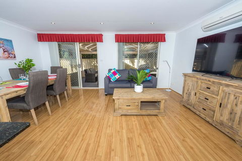 Ajax Avenue 2/35 - Nelson Bay - Accommodation Georgetown 2