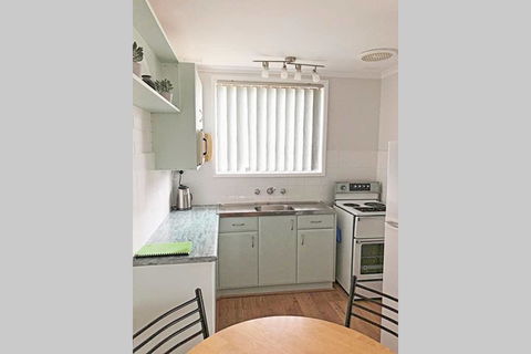 Albatross - Unit 6 - Accommodation Georgetown 1