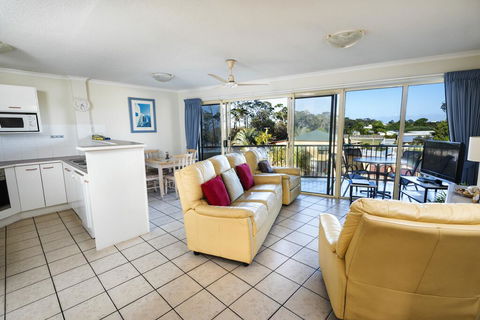 Alexander Beachfront Apartments - Accommodation Georgetown 2