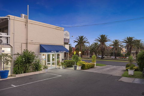Alexander Motor Inn And Apartments - Accommodation Georgetown 2