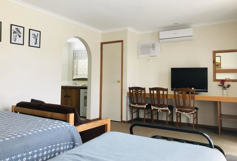Alfred Motor Inn - Accommodation Georgetown 1