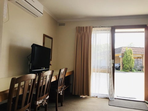 Alfred Motor Inn - Accommodation Georgetown 2