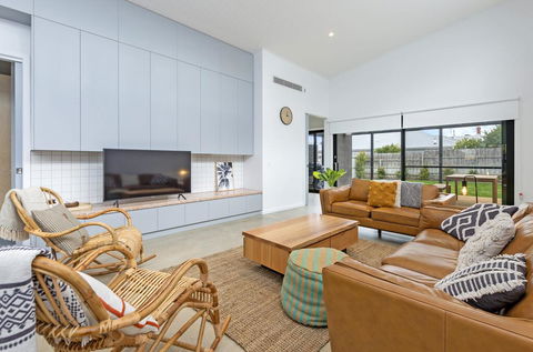 Allure On Barclay - Accommodation Georgetown 0