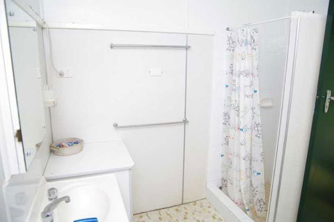 Almare, 7 Gowing Street - Accommodation Georgetown 3