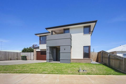 Alyxia Escape 15 - Accommodation Georgetown 1