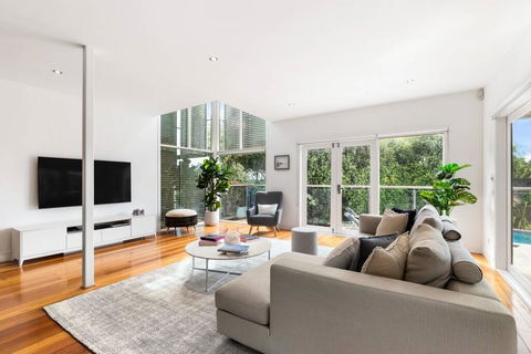Amalfi Dream - Luxury Villa With Pool And Spa, Walk To Beach And Shops - Accommodation Georgetown 3