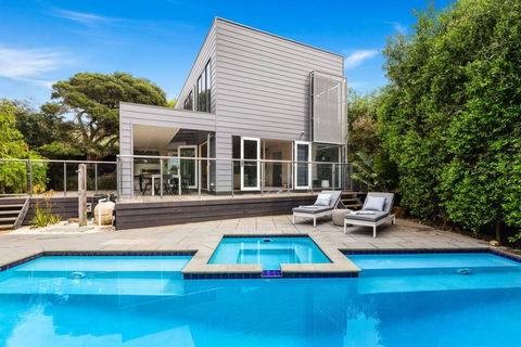 Amalfi Dream - Luxury Villa With Pool And Spa, Walk To Beach And Shops - Accommodation Georgetown 0