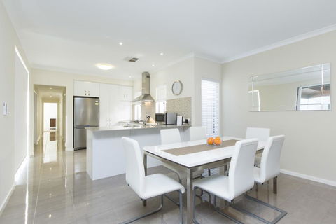 Anastasia Villa - Accommodation Georgetown 2