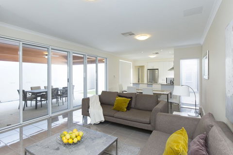 Anastasia Villa - Accommodation Georgetown 1