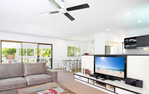 Apartment 1 - 20 Viewland Drive - Accommodation Georgetown 1