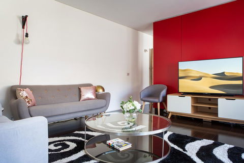 Apartment With Balcony And Parking Near Racecourse - Accommodation Georgetown 0