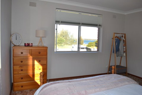 Apartment With Sweeping View Of The Bay, 2 Bedrooms, Sleeps 5 - Accommodation Georgetown 2