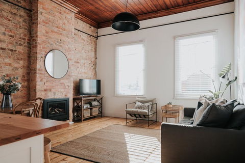 Apartments On Belmore - The Ledger - Accommodation Georgetown 1