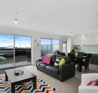 APOLLO 13 PENTHOUSE - free wifi  huge terrace - Accommodation Georgetown
