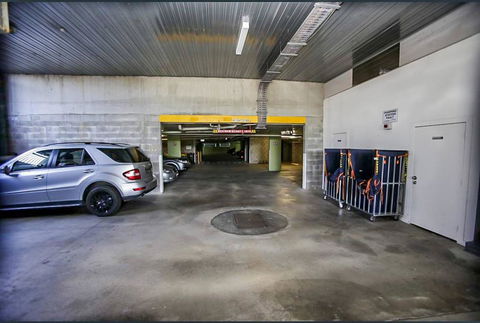 APOLLO 13 STUDIO - Free Wifi, Opposite Beach! - Accommodation Georgetown 2