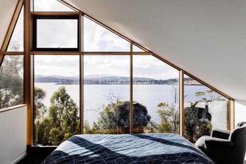 Apollo Bay House - Accommodation Georgetown 2