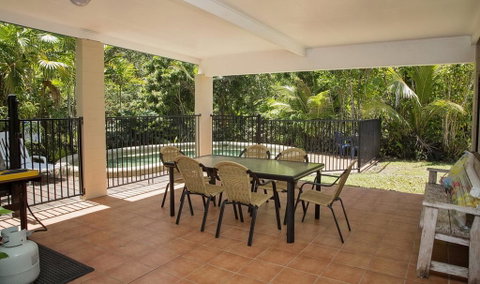 Apollo Jewel Beachfront Apartments - Accommodation Georgetown 2