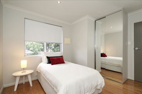 Applecross Riverside Apt - Accommodation Georgetown 0