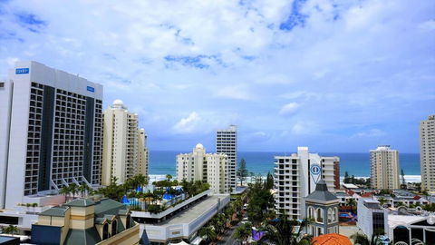 APR Renaissance Private Apartments - Accommodation Georgetown 2