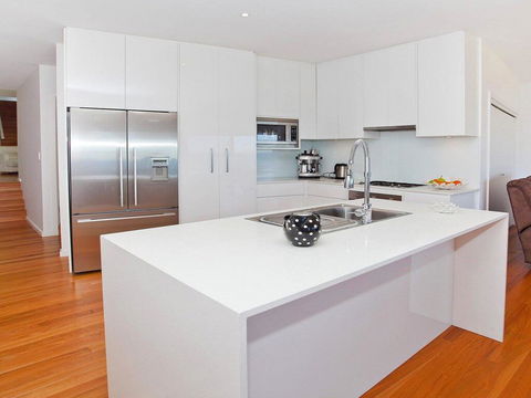 Aqua - Views Over Jones Beach - Accommodation Georgetown 1