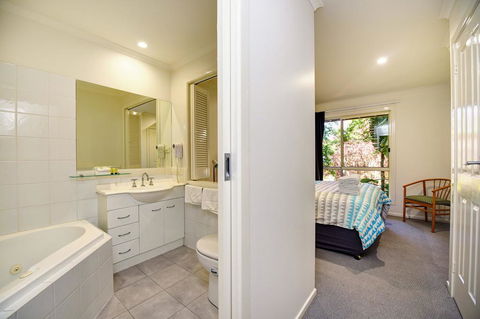 Aqualuna Beach Resort - Unit 25 - Accommodation Georgetown 1