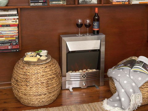 Araluen On Holden - Great Deck With Ocean Views - Accommodation Georgetown 2