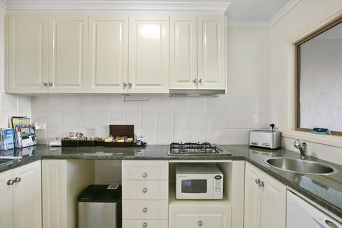 Arthurs Views - Accommodation Georgetown 3