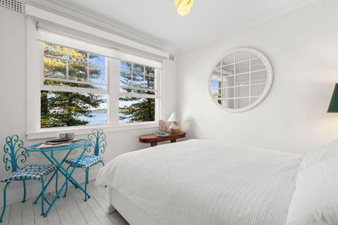 Manly Harbour - Accommodation Georgetown 1