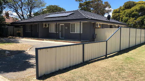 Maddington House Unit C - Accommodation Georgetown 1