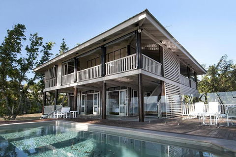 Magic Beach House - Absolute Beachfront - Accommodation Georgetown 1