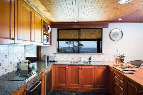 Magic Mountain At Smiths Lake - Accommodation Georgetown 3