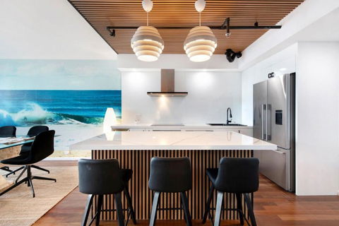Magnificent Ocean Views Apartment In Surfers Paradise - CoastHM - Accommodation Georgetown 1