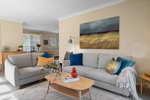 Magnolia Cottage - Your Private Bowral Getaway! - Accommodation Georgetown 0