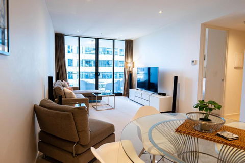 Manhattan - CBD - Canberra - Accommodation Georgetown 0