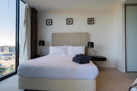 Manhattan - CBD - Canberra - Accommodation Georgetown 1