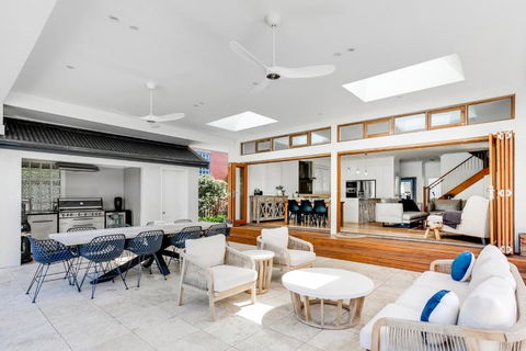 Manly Lagoon Hidden Gem Retreat - Accommodation Georgetown 1