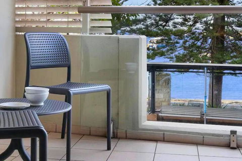 MAN54 -Manly Magic Waterfront Retreat With Gym & Sauna - Accommodation Georgetown 0