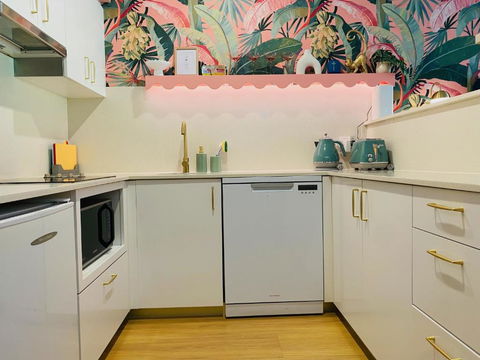Manly Vibes - Fabulous Design With Gym, Sauna, Streaming, Right Opposite Wharf & Beach - Accommodation Georgetown 2