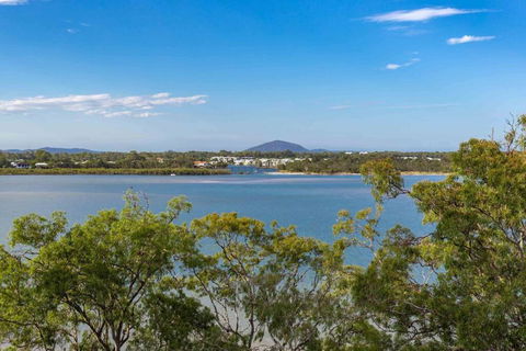 Maroochydore Riverfront - Accommodation Georgetown 1