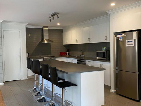 Melandy Main House - Accommodation Georgetown 2