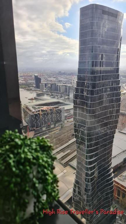 Melbourne CBD High Rise Travellers Paradise - Accommodation Georgetown 3