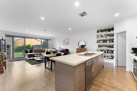 Mellow&Modernized Townhouse-3Beds-Quiet-Anzac Hwy - Accommodation Georgetown 3