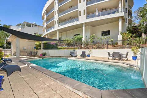 Meridien Beachfront Apartments At Trinity Beach - Accommodation Georgetown 1
