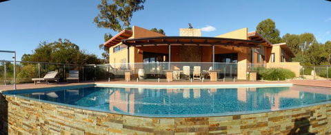 Meringa Springs - Accommodation Georgetown 1