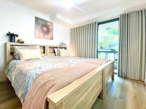 Mermaid Beach 2BR Heated Pool - Accommodation Georgetown 2
