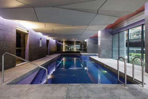 Metro Muse - Minimalist Chic For Couples In CBD - Accommodation Georgetown 3