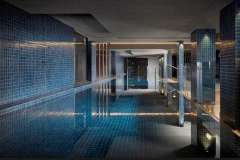 Midnight Luxe 2BR 2Bath Apartment 507 In The Heart Of Braddon L5 Views Pool Sauna Gym Wifi - Accommodation Georgetown 1