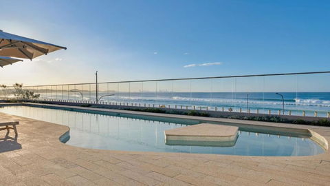 Miles At Kirra Point 1406 - Accommodation Georgetown 0